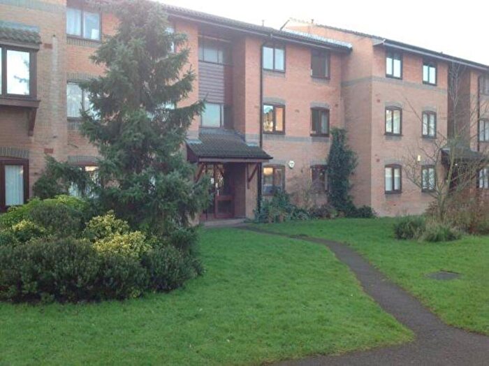 2 Bedroom Flat To Rent In Minster Court, Liverpool, L7