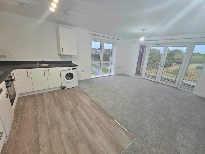 2 Bedroom Flat To Rent In Bevan Road, Leicester, LE4