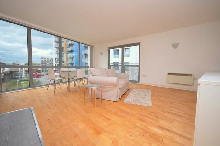 2 Bedroom Flat To Rent In Deals Gateway, London, SE13