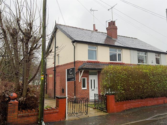 3 Bedroom Semi-Detached House For Sale In Lancastre Avenue, Kirkstall, Leeds, West Yorkshire., LS5