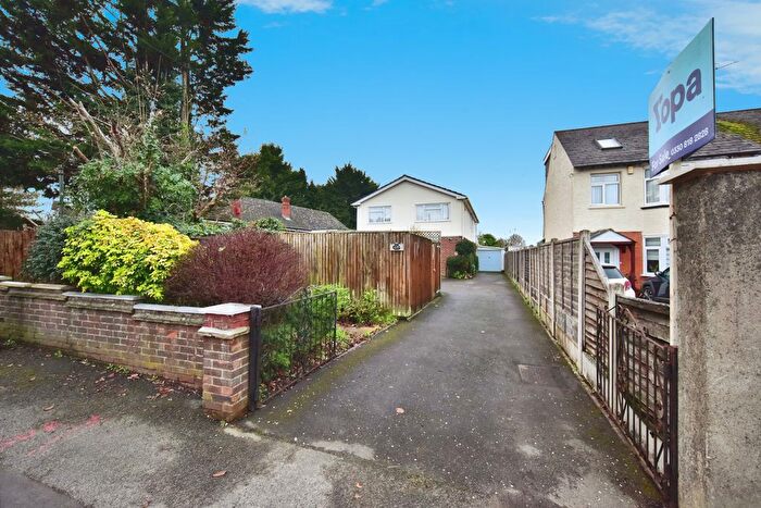 5 Bedroom Detached House For Sale In Loose Road, Maidstone, ME15