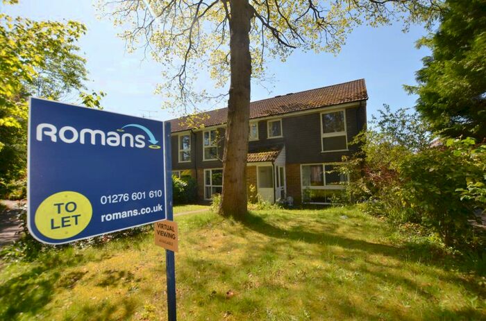 3 Bedroom End Of Terrace House To Rent In Longlands Way, Heatherside, GU15