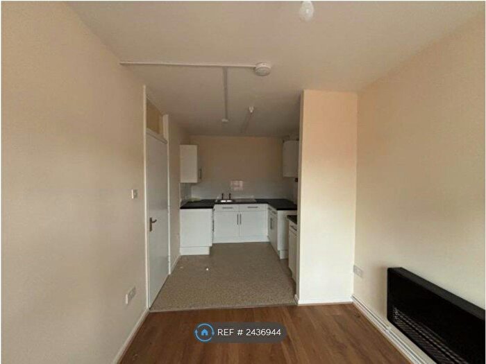 1 Bedroom Flat To Rent In High St, Tewkesbury, GL20