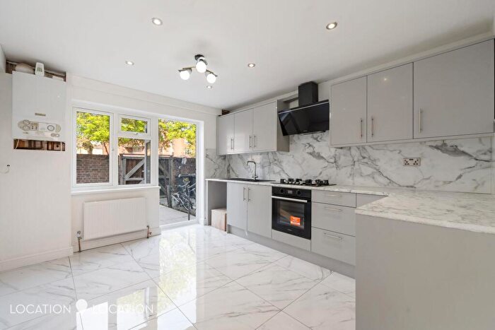 4 Bedroom House To Rent In Kyverdale Road, London, N16