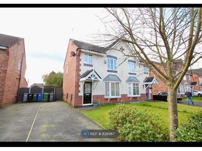 3 Bedroom Semi-Detached House To Rent In Inglewood Close, Partington, Manchester, M31