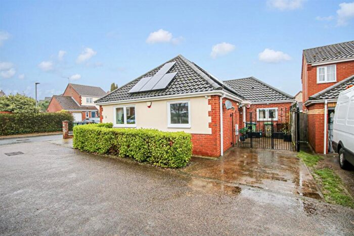 3 Bedroom Detached Bungalow For Sale In Fleetwood Drive, Dussindale, NR7