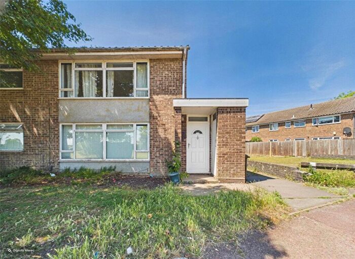2 Bedroom Maisonette To Rent In Gardenia Walk, Colchester, Essex, CO4