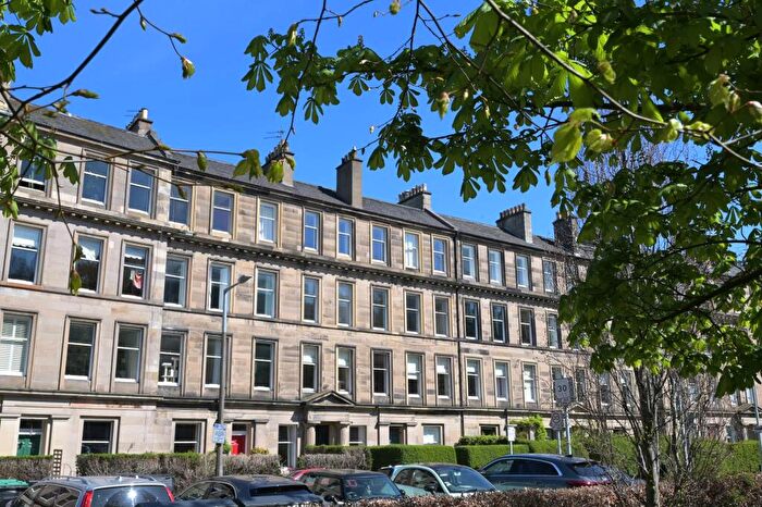 3 Bedroom Flat For Sale In / Hillside Crescent, Edinburgh, EH7