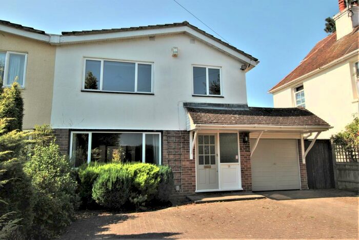 3 Bedroom Semi-Detached House To Rent In Conisboro Avenue, Caversham Heights, Reading, RG4