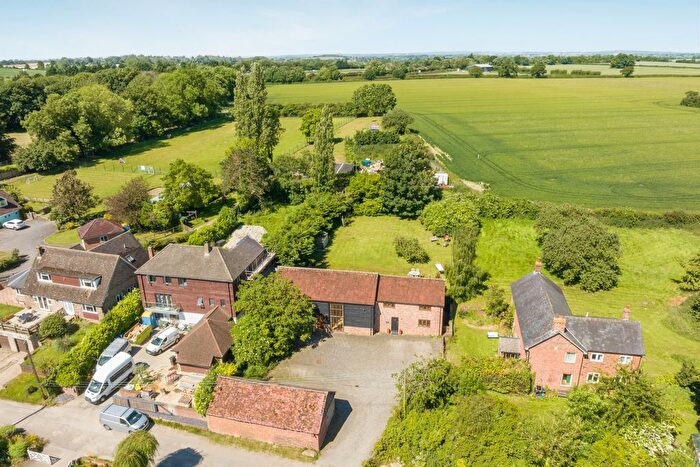 4 Bedroom Detached House For Sale In Lower Road, Postcombe, Thame, Oxfordshire, OX9