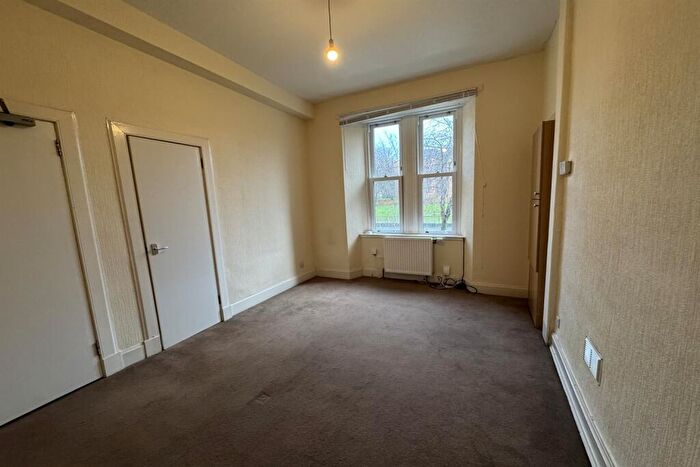 2 Bedroom Flat To Rent In Dalry Road, EH11