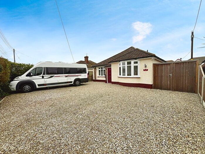 4 Bedroom Bungalow For Sale In Dungeness Road, Lydd, TN29