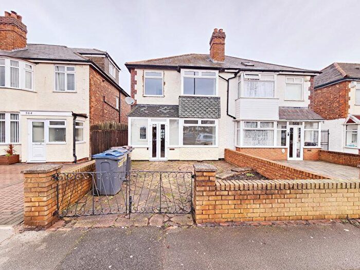3 Bedroom Semi-Detached House For Sale In Kingsbury Road, Erdington, Birmingham, B24
