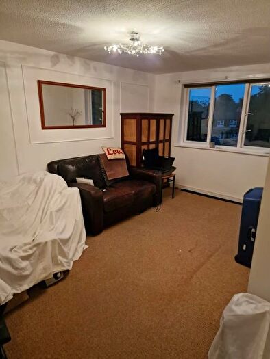 1 Bedroom Flat To Rent In Burnt Ash Hill, Lewisham, London, SE12