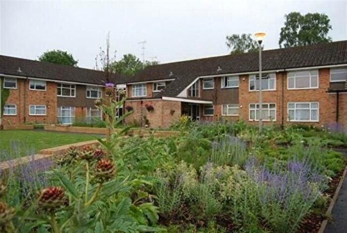 2 Bedroom Flat To Rent In Ryman Court, Stag Lane, Rickmansworth, WD3