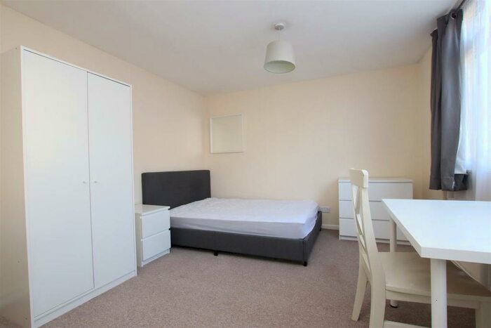 4 Bedroom House To Rent In Redland Park, Bath, BA2