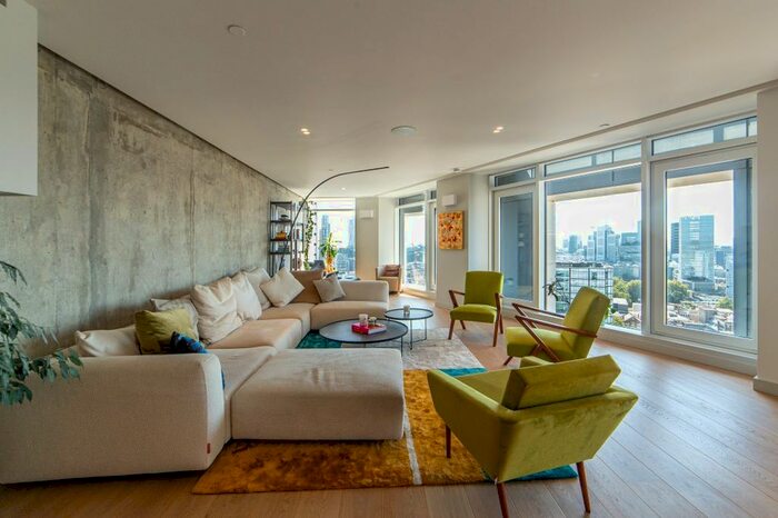 5 Bedroom Flat To Rent In City Road, London, EC1V