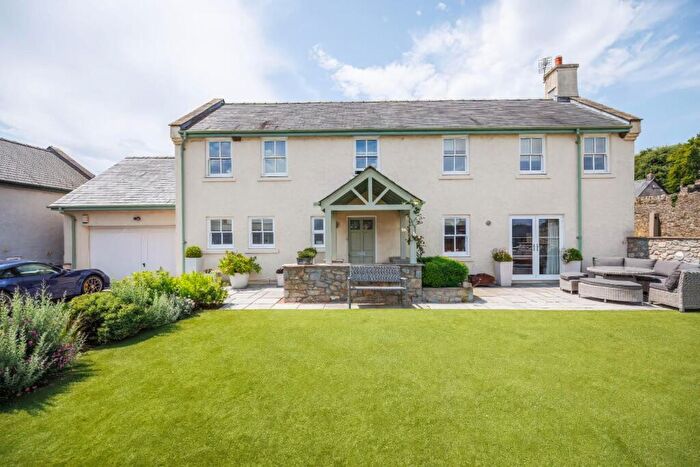 4 Bedroom Detached House For Sale In Lower Farm, Tythegston, Bridgend County Borough, CF32