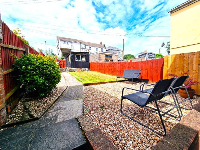 3 Bedroom Terraced House For Sale In Sir Ivor Road, Pontllanfraith, NP12