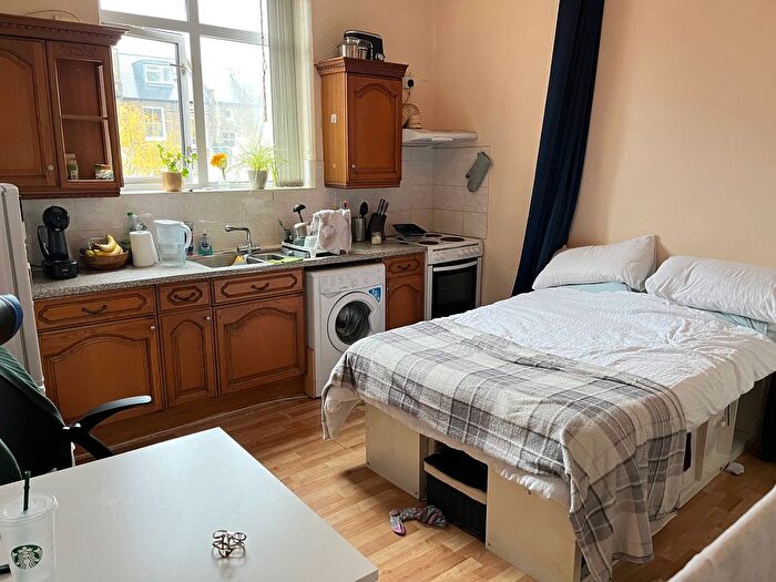 Studio To Rent In Stroud Green Road, Finsbury Park, N4