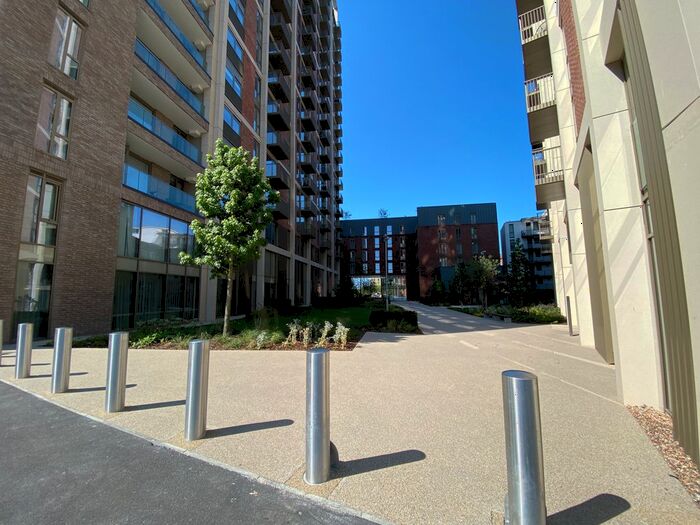 2 Bedroom Flat To Rent In Hulme Street, Salford, M5