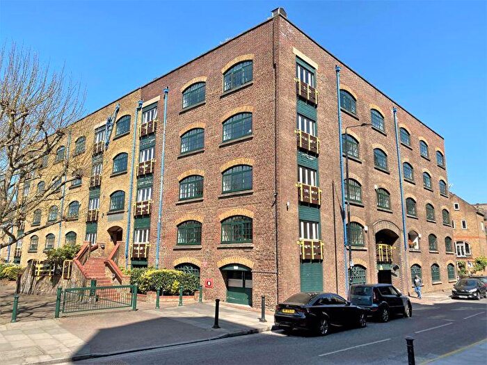 Apartment To Rent In Wapping High Street, London, E1W