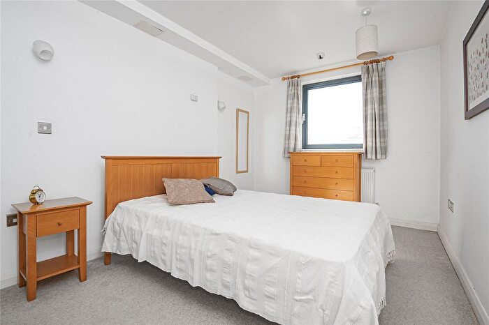 1 Bedroom Flat For Sale In Chorus Development, Wimbledon, SW19