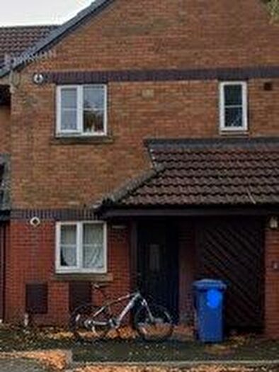 1 Bedroom Flat To Rent In Manor Oaks Court, Sheffield, S2
