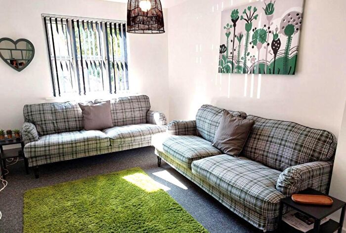 6 Bedroom Private Halls To Rent In £pppw Incl Bills - Bed On Denison Street, Nottingham, NG7