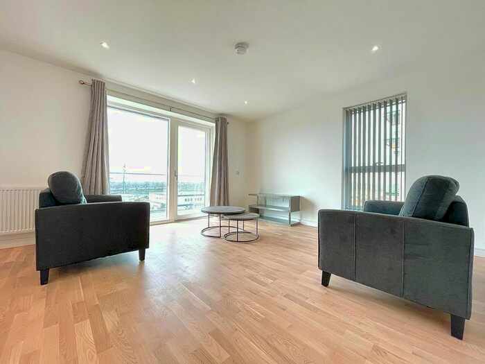 2 Bedroom Flat To Rent In Sibley House, Cedrus Avenue, The Green Quarter, Southall, UB1