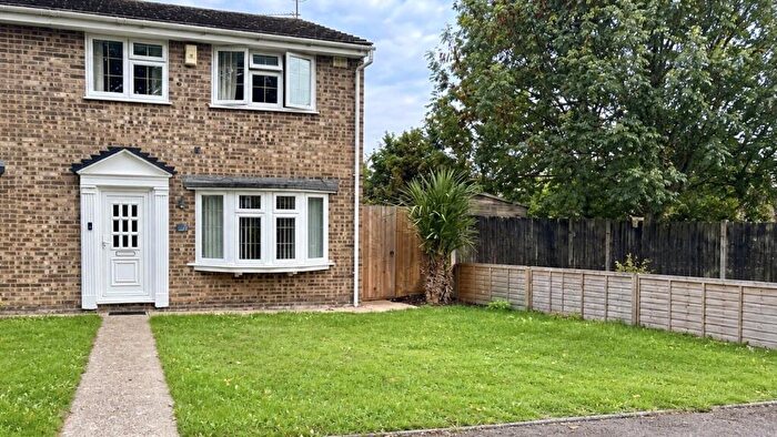 3 Bedroom End Of Terrace House For Sale In Bower Green, Chatham, Kent, ME5