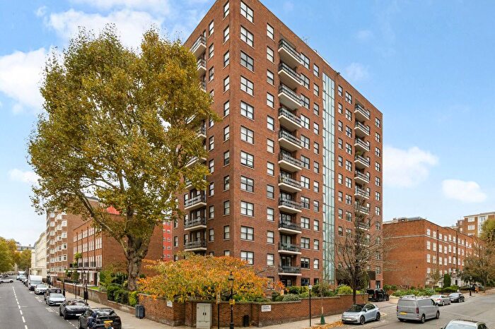 3 Bedroom Flat To Rent In Ennismore Gardens, London, SW7