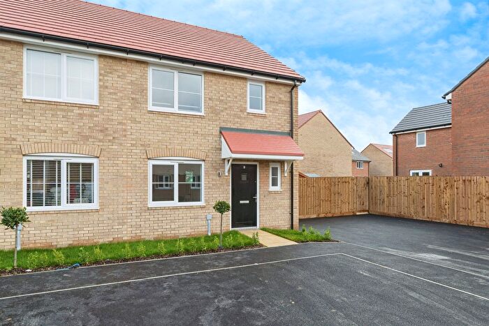 3 Bedroom Semi-detached House For Sale In Crossley Gardens, Littleport, Ely, CB6