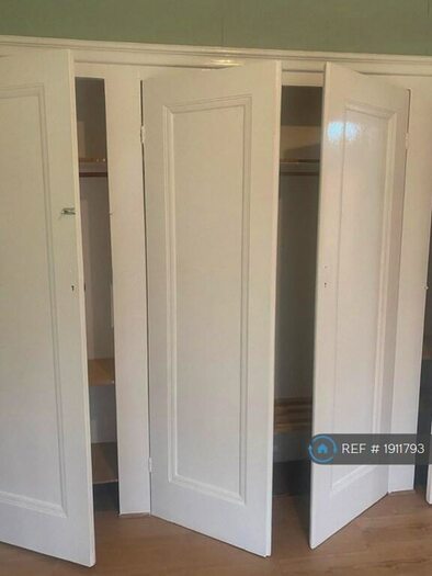 2 Bedroom Flat To Rent In Hocroft Court, London, NW2