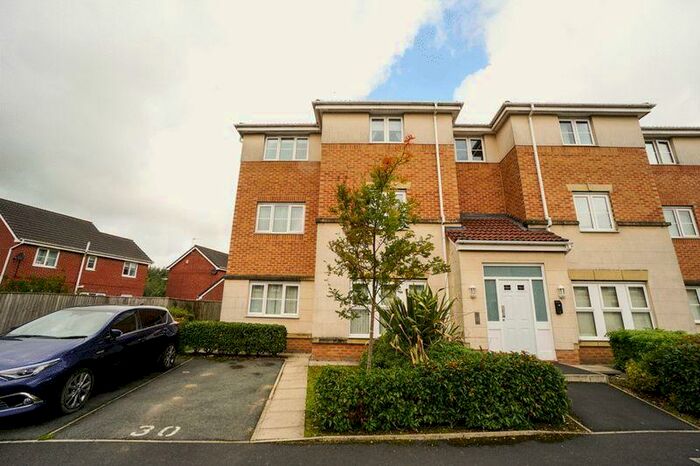 2 Bedroom Flat To Rent In Hazel Pear Close, Horwich, BL6