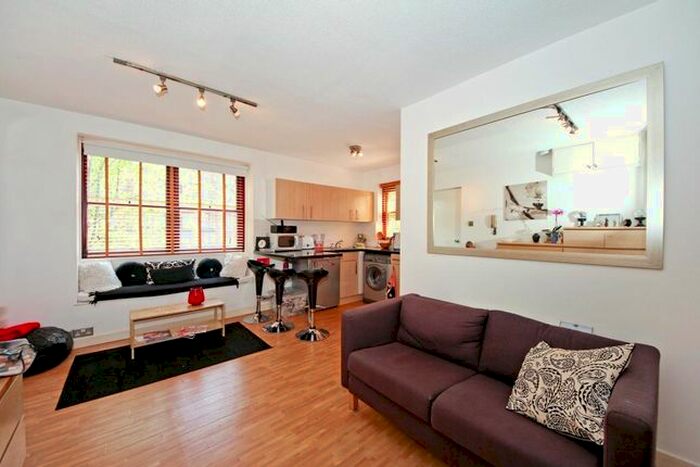 Studio To Rent In Bramley Road, London, W10