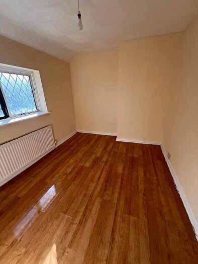 3 Bedroom Terraced House To Rent In Crescent Road, Dagenham, RM10