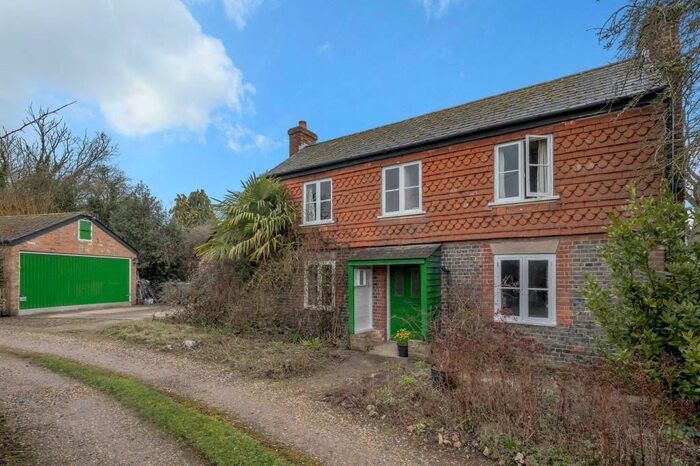3 Bedroom Cottage For Sale In Ashford Hill, Hampshire, RG19