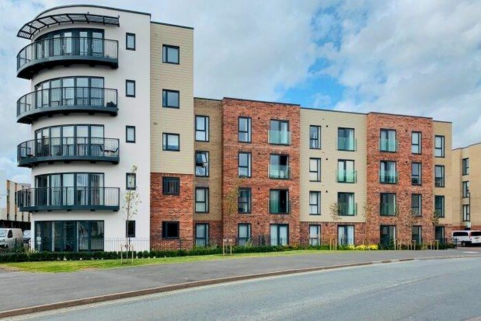 2 Bedroom Flat To Rent In Harland Court, Bury St. Edmunds, IP32