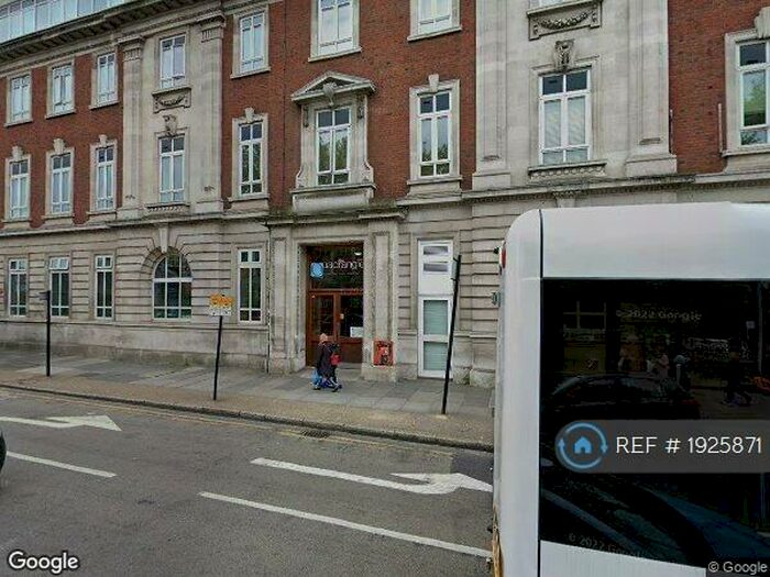 2 Bedroom Flat To Rent In Romford Road, London, E15