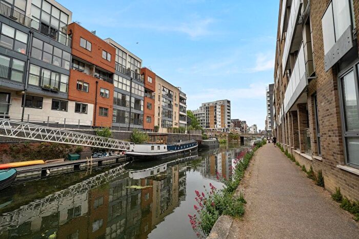 2 Bedroom Flat For Sale In St. Annes Street, Elite House, E14