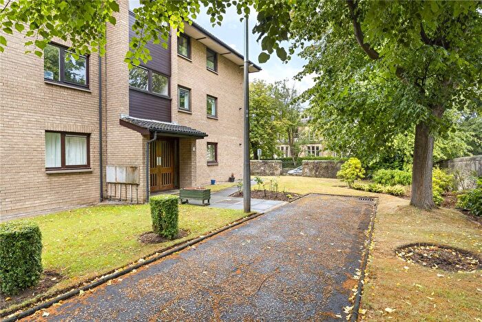 2 Bedroom Flat For Sale In / Gillsland Park, Merchiston, Edinburgh, EH10