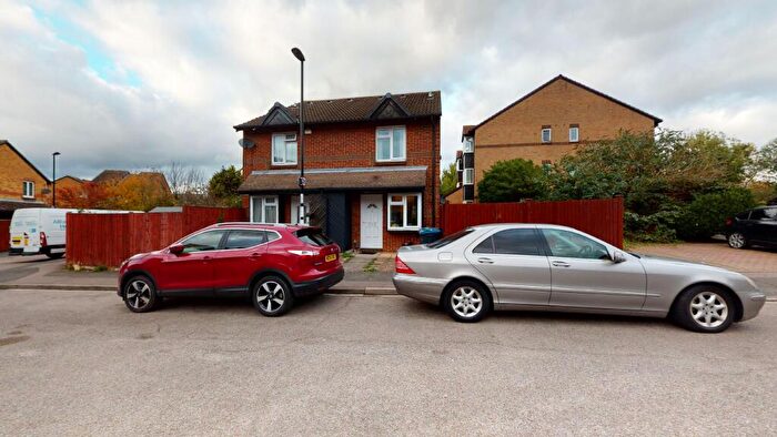 1 Bedroom Semi Detached House To Rent In Coe Avenue, London, Greater London, SE25