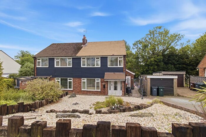 3 Bedroom Semi-Detached House For Sale In Meadow Road, Malvern, WR14