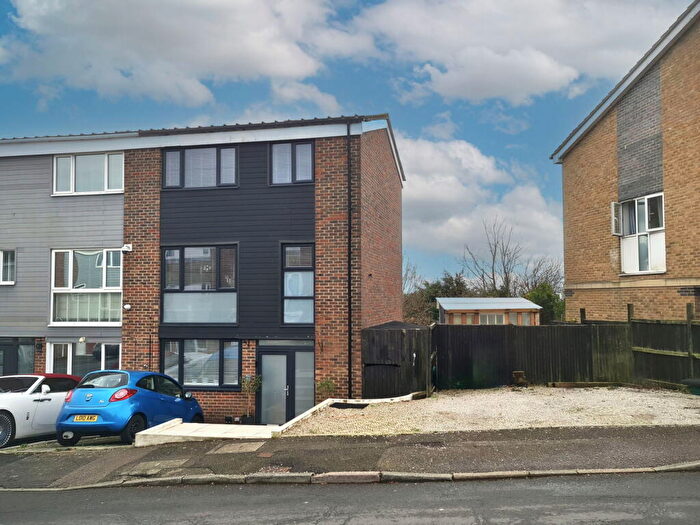 4 Bedroom End Of Terrace House For Sale In Oxenden Road, Sandgate, Folkestone, Kent, CT20