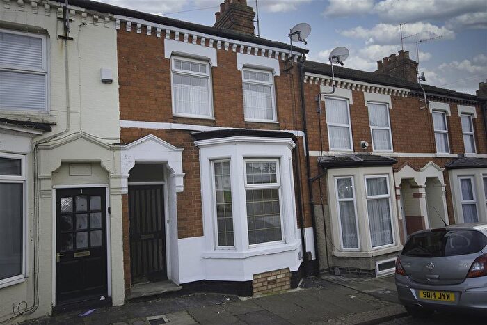3 Bedroom Terraced House To Rent In Cranbrook Road, Northampton, NN2