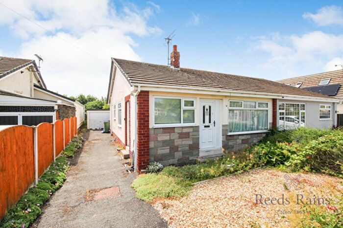 2 Bedroom Bungalow For Sale In Bastion Close, Prestatyn, Denbighshire, LL19