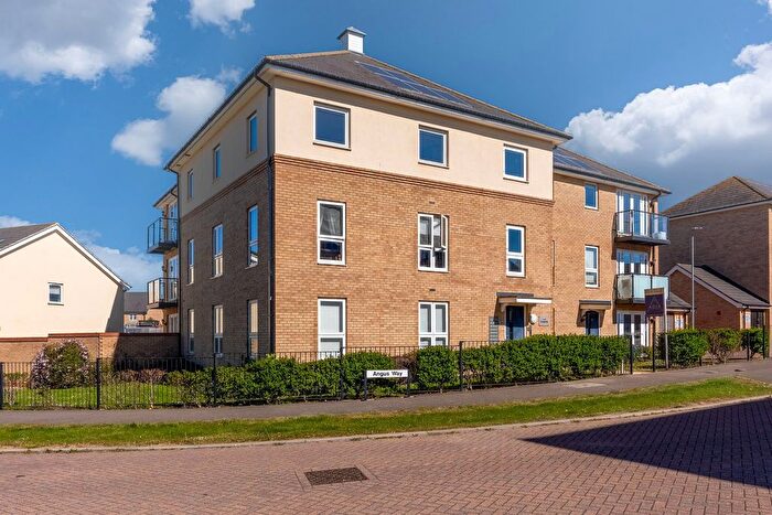 2 Bedroom Flat For Sale In Angus Way, Whitehouse, Milton Keynes, MK8