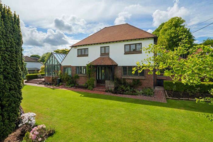 4 Bedroom Detached House For Sale In Canterbury Road, Elham, CT4