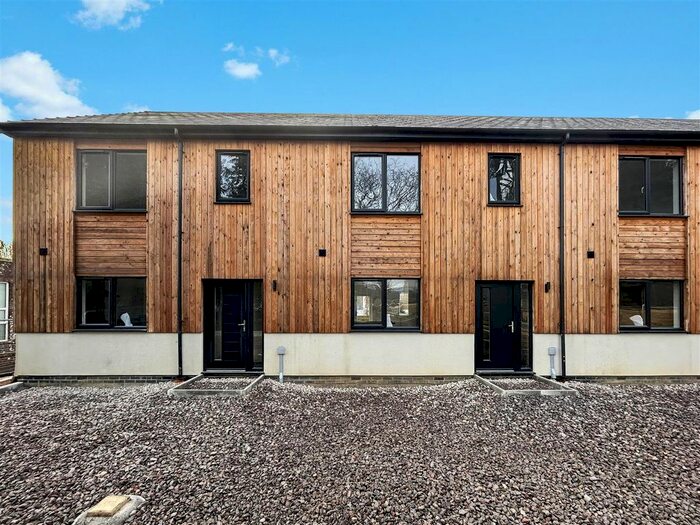 4 Bedroom Property For Sale In Kennicott Place, Ashburton Road, Totnes, TQ9